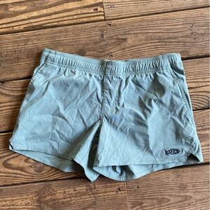 Women’s AFTCO shorts.